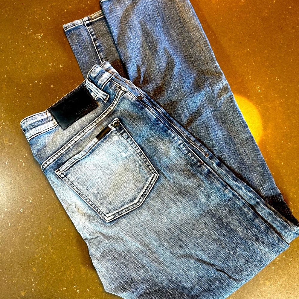 Fidelity Torino 34 worn gently